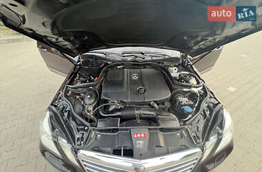 Седан Mercedes-Benz E-Class 2010 в 