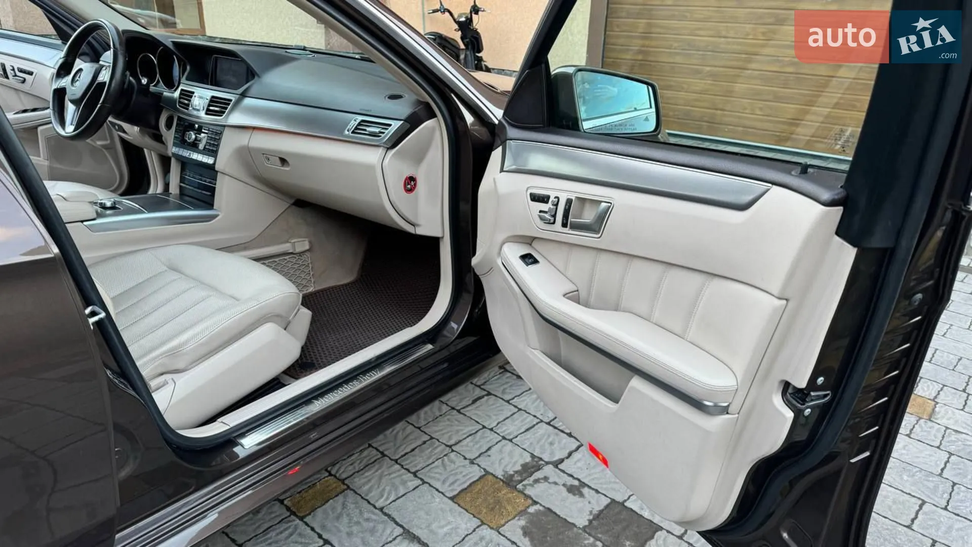 2014 Mercedes-Benz E-klasse - мініатюра 26