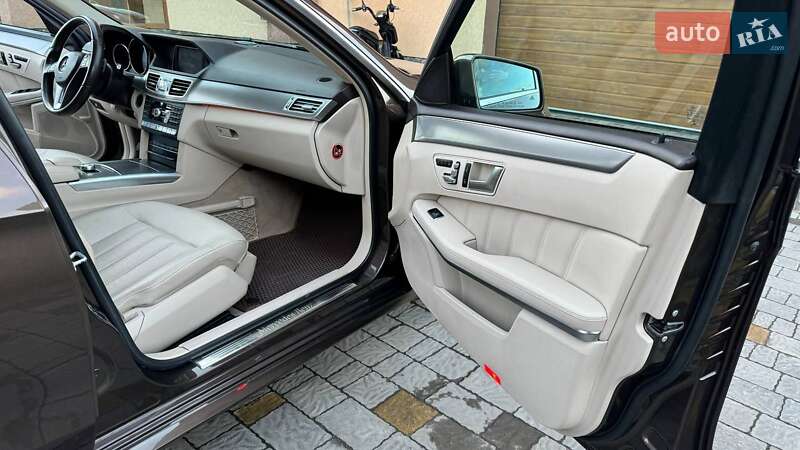 Универсал Mercedes-Benz E-Class 2014 в Звягеле
