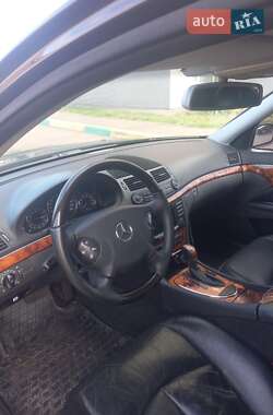 Седан Mercedes-Benz E-Class 2004 в Киеве