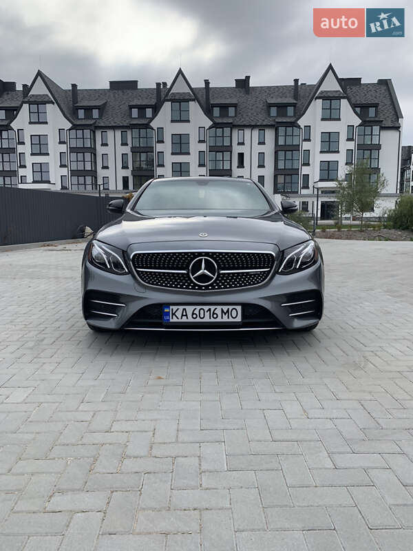 Седан Mercedes-Benz E-Class 2017 в 