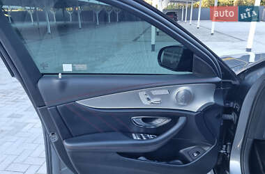 Седан Mercedes-Benz E-Class 2017 в 