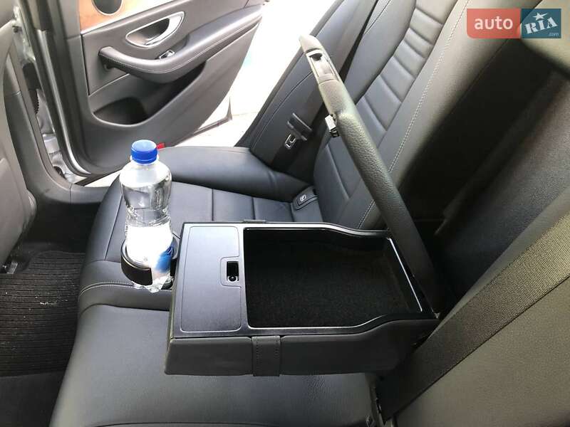 Седан Mercedes-Benz E-Class 2016 в Киеве