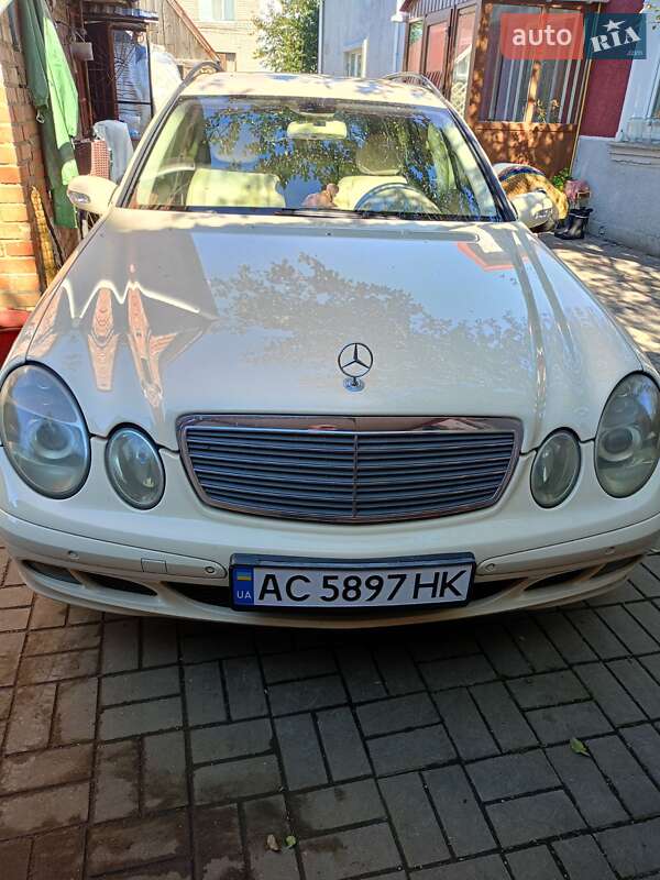 Mercedes-Benz E-Class 2004