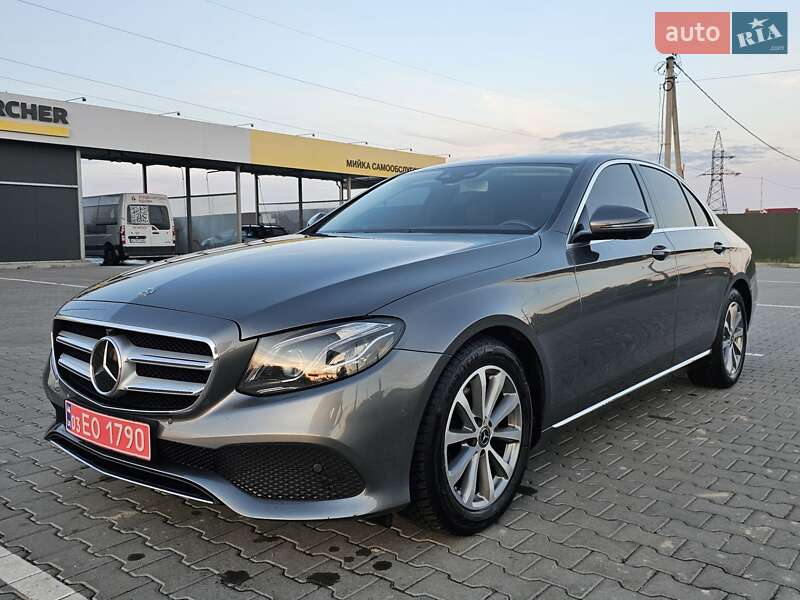 Седан Mercedes-Benz E-Class 2018 в 