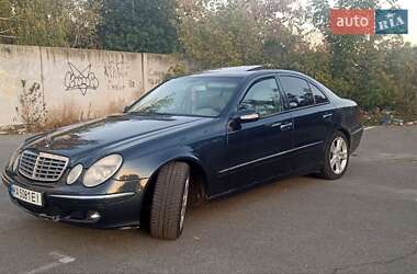 Седан Mercedes-Benz E-Class 2002 в Києві