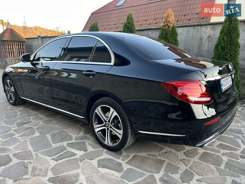 Седан Mercedes-Benz E-Class 2016 в Мукачево