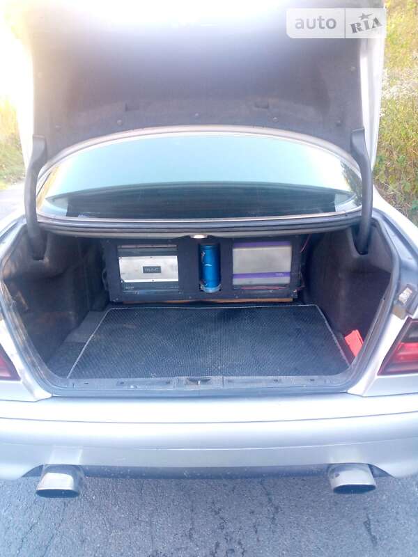 Седан Mercedes-Benz E-Class 1999 в Киверцах