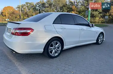 Mercedes-Benz E-Class 2009