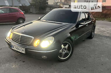 Седан Mercedes-Benz E-Class 2002 в Рівному