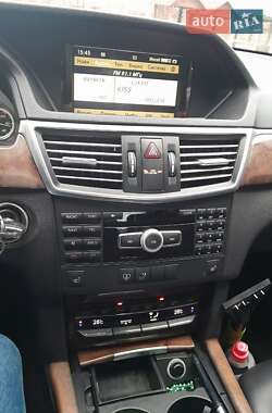 Седан Mercedes-Benz E-Class 2012 в 