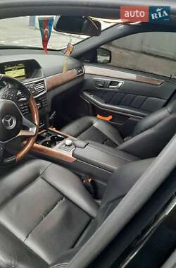 Седан Mercedes-Benz E-Class 2012 в 