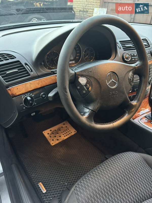 Седан Mercedes-Benz E-Class 2004 в Чугуеве фото 21 Седан Mercedes-Benz E-Class 2004 в Чугуеве