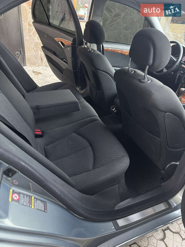 Седан Mercedes-Benz E-Class 2004 в Чугуеве фото 39 Седан Mercedes-Benz E-Class 2004 в Чугуеве
