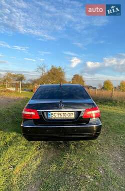 Седан Mercedes-Benz E-Class 2011 в Бродах