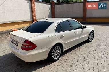 Седан Mercedes-Benz E-Class 2005 в Коломые