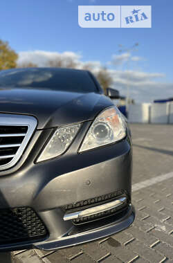 Седан Mercedes-Benz E-Class 2012 в Івано-Франківську