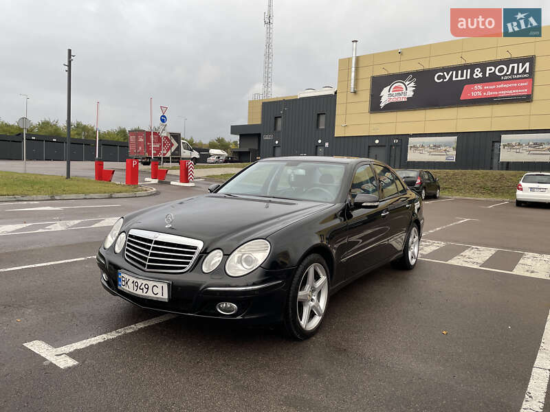 Седан Mercedes-Benz E-Class 2007 в Ровно