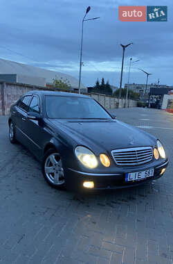 Седан Mercedes-Benz E-Class 2003 в Борисполі