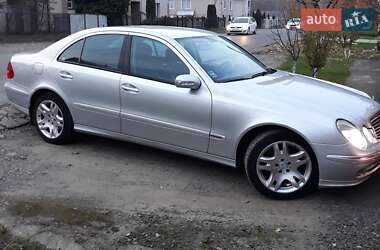 Седан Mercedes-Benz E-Class 2005 в Хусте