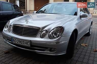 Седан Mercedes-Benz E-Class 2005 в Хусте