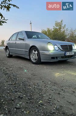 Седан Mercedes-Benz E-Class 2001 в Вознесенске