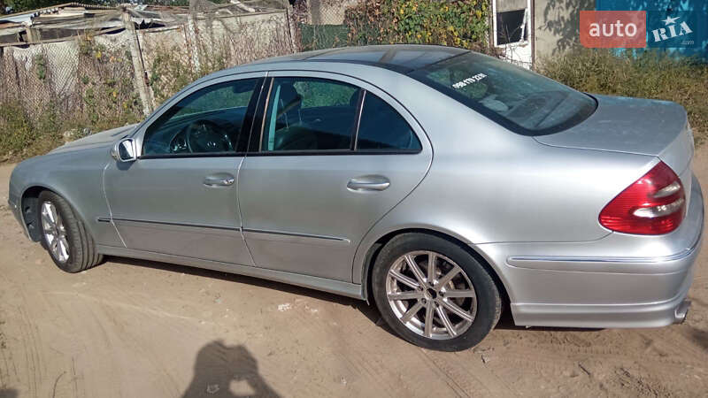 Седан Mercedes-Benz E-Class 2005 в Білгороді-Дністровському