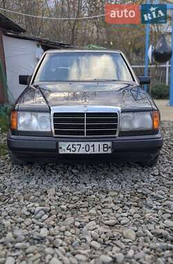 Седан Mercedes-Benz E-Class 1993 в Ивано-Франковске