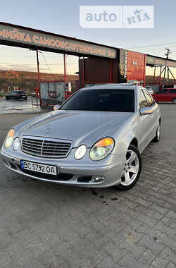 Седан Mercedes-Benz E-Class 2002 в Черновцах