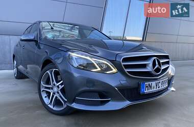 Седан Mercedes-Benz E-Class 2013 в Львове