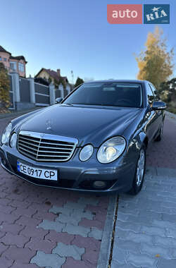 Седан Mercedes-Benz E-Class 2008 в Черновцах