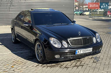 Седан Mercedes-Benz E-Class 2004 в Івано-Франківську