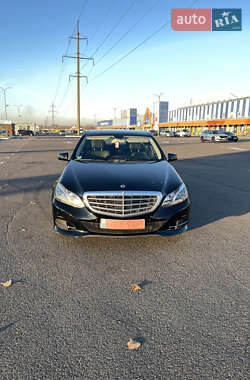 Седан Mercedes-Benz E-Class 2015 в 