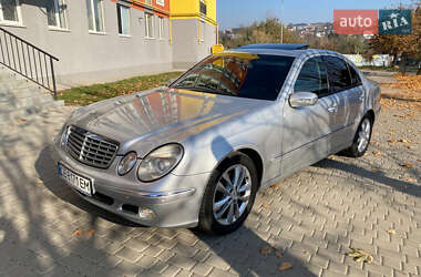 Седан Mercedes-Benz E-Class 2002 в Чернівцях