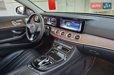 Седан Mercedes-Benz E-Class 2016 в 