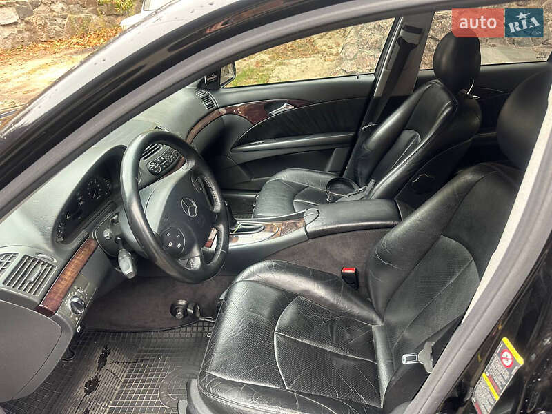 Седан Mercedes-Benz E-Class 2004 в Черкасах