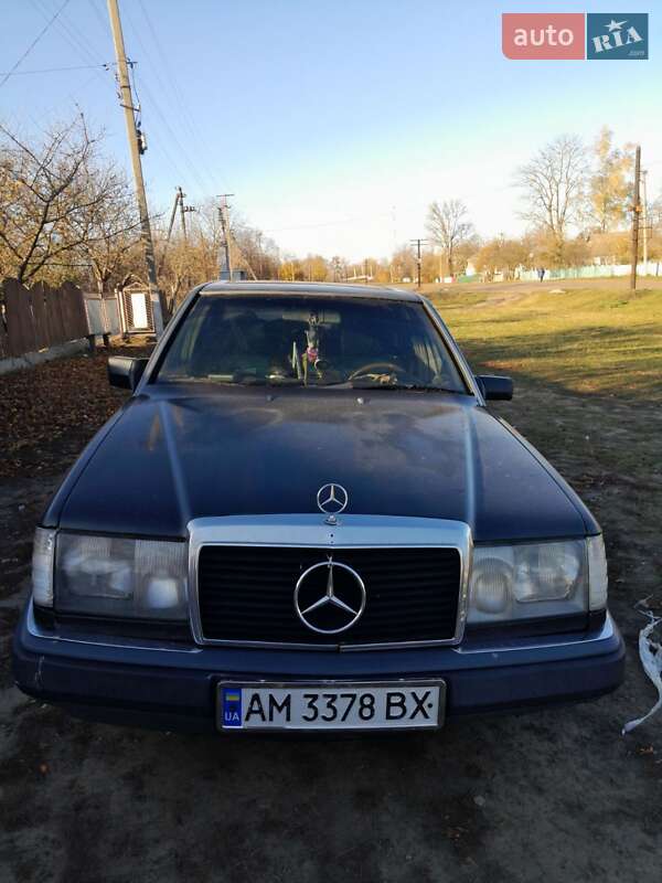 Седан Mercedes-Benz E-Class 1992 в Житомирі