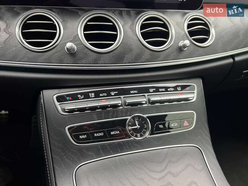 Седан Mercedes-Benz E-Class 2019 в Києві