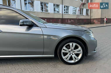 Універсал Mercedes-Benz E-Class 2010 в Звягелі