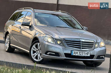 Універсал Mercedes-Benz E-Class 2010 в Звягелі