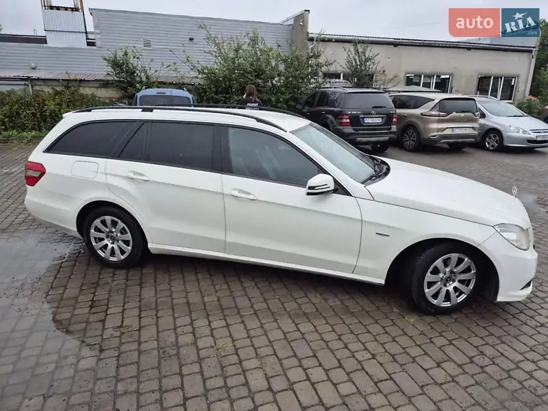 Универсал Mercedes-Benz E-Class 2011 в 