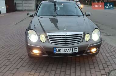 Седан Mercedes-Benz E-Class 2006 в Рівному