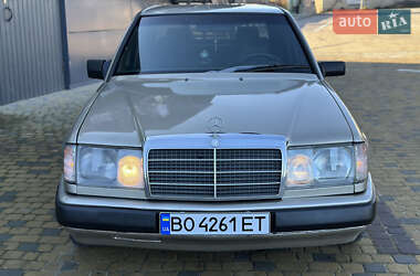 Седан Mercedes-Benz E-Class 1988 в 