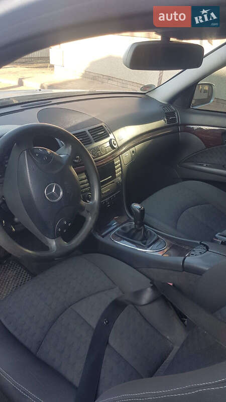 Седан Mercedes-Benz E-Class 2005 в Черновцах фото 7 Седан Mercedes-Benz E-Class 2005 в Черновцах