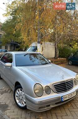 Седан Mercedes-Benz E-Class 2001 в Одессе