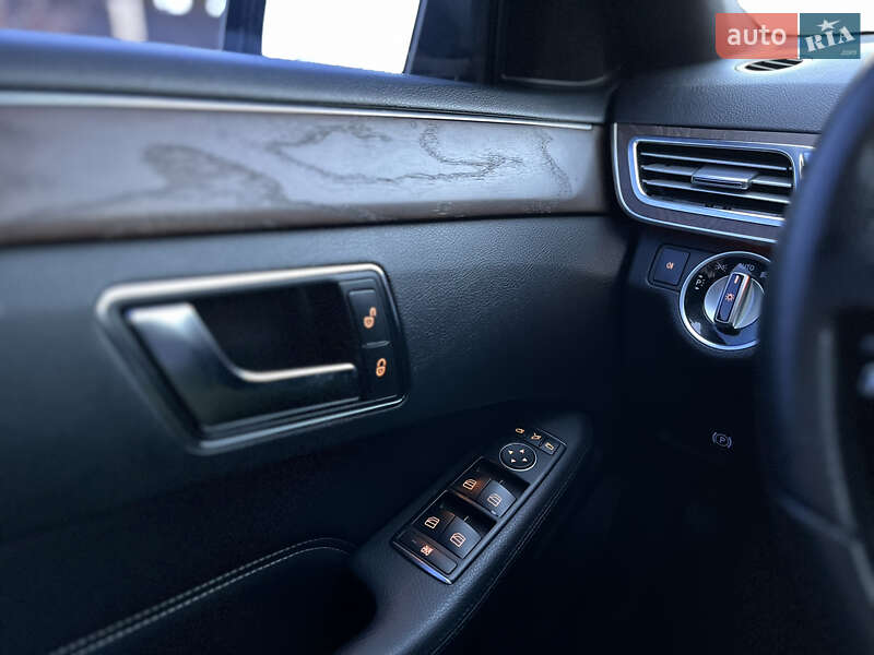 Седан Mercedes-Benz E-Class 2015 в Полтаві