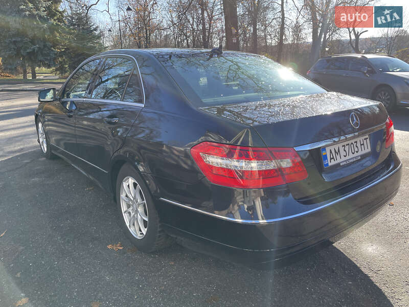 Седан Mercedes-Benz E-Class 2009 в Житомире