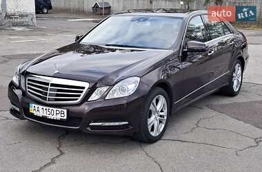 Седан Mercedes-Benz E-Class 2011 в Києві