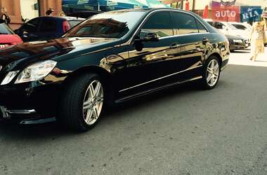 Седан Mercedes-Benz E-Class 2013 в Дніпрі