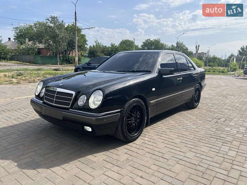 Седан Mercedes-Benz E-Class 1998 в Слов'янську